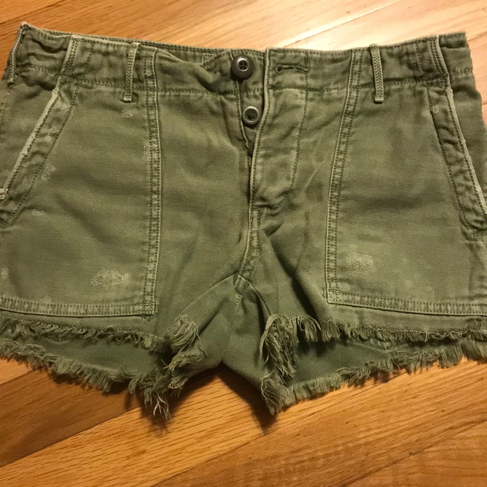 Women’s American eagle shorts